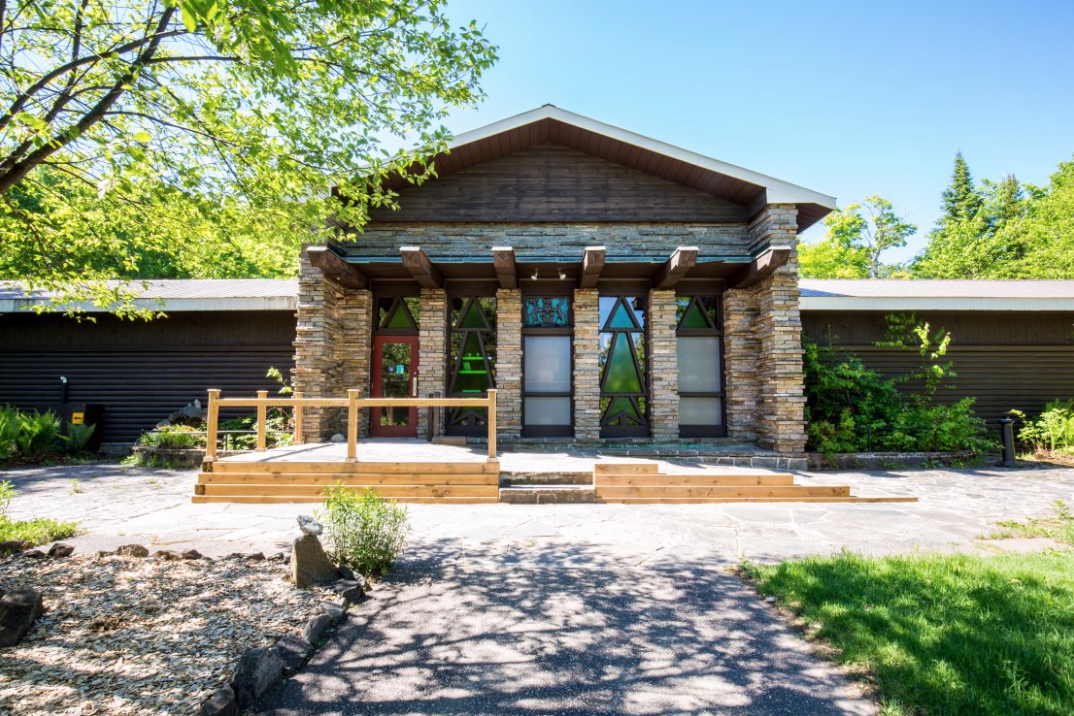 Algonquin Art Centre - A Canadian Art Gallery in Algonquin Park